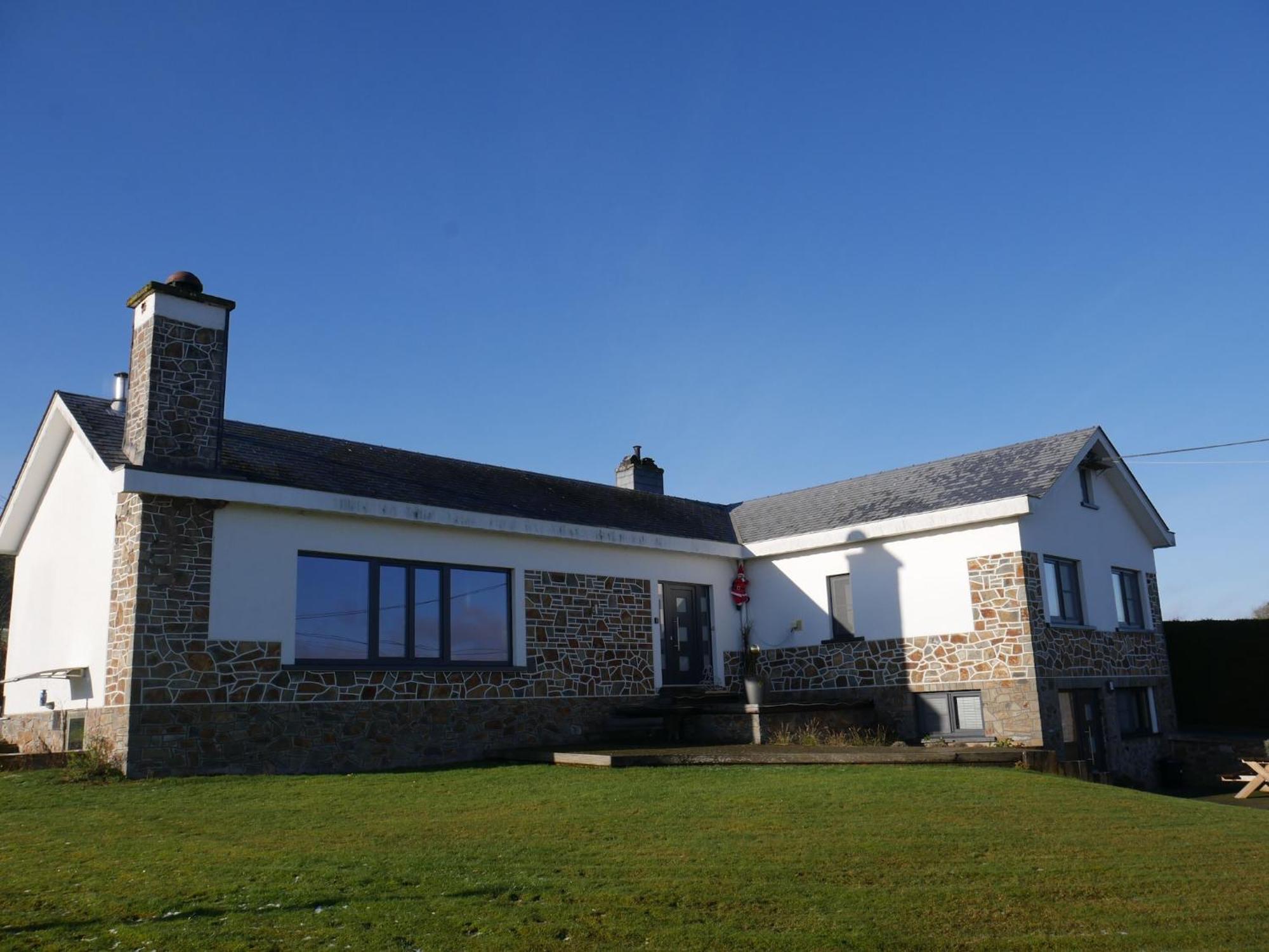 Sophisticated Holiday Home In Lierneux Near Forest Εξωτερικό φωτογραφία