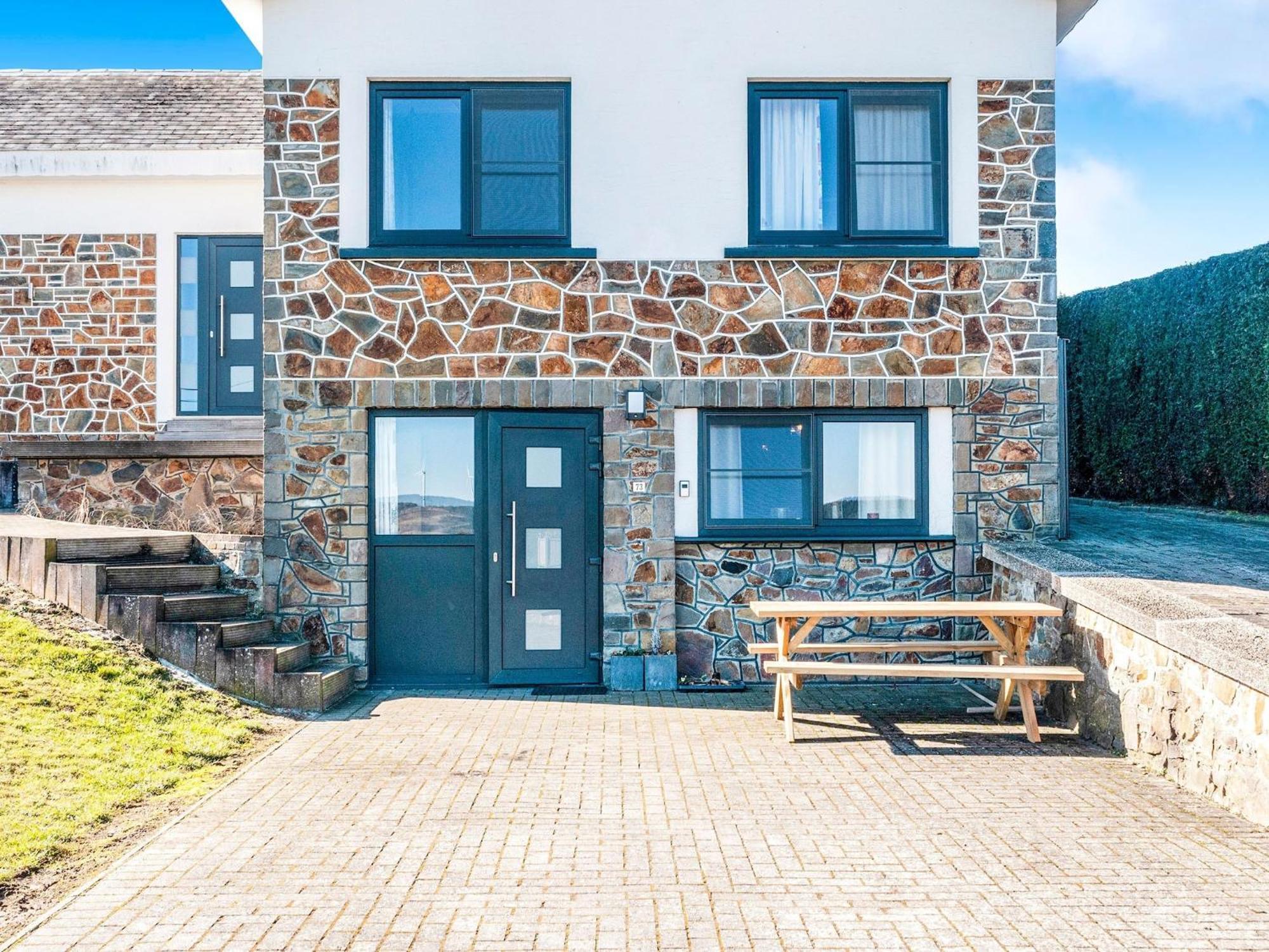 Sophisticated Holiday Home In Lierneux Near Forest Εξωτερικό φωτογραφία